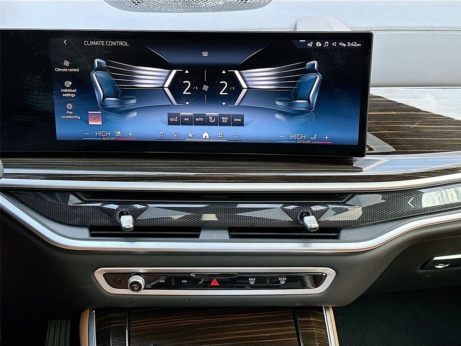 Certified 2024 BMW X5 xDrive40i w/ Parking Assistance Package image 16