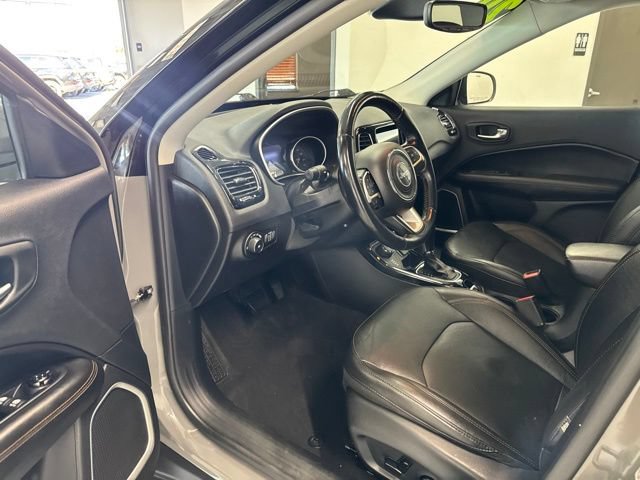 Used 2020 Jeep Compass Limited AWD/4WD image 15