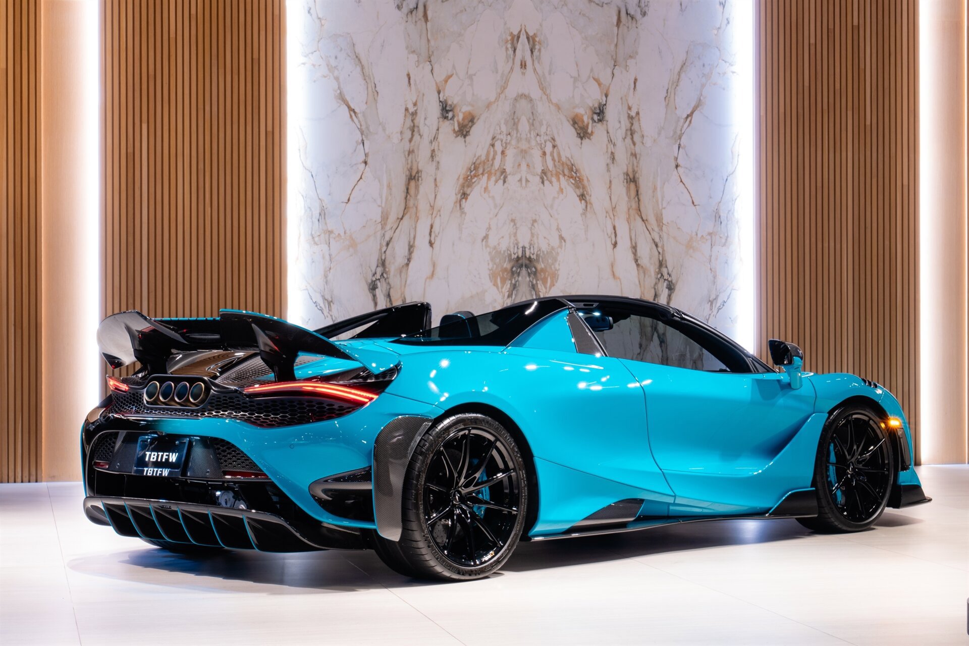 Used 2022 McLaren 765LT RWD image 5