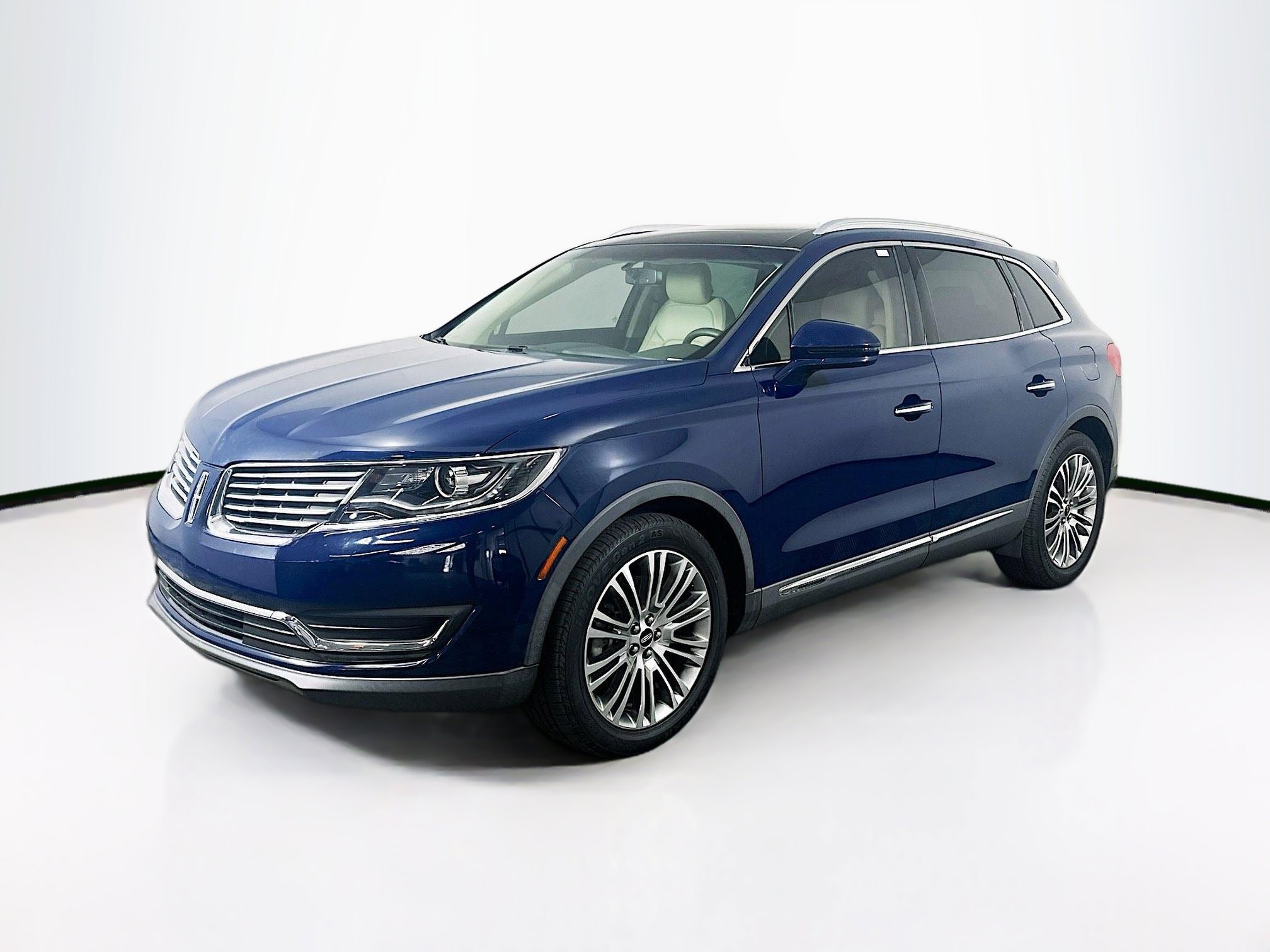 Used 2018 Lincoln MKX Reserve FWD image 3