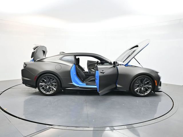 Used 2023 Chevrolet Camaro ZL1 RWD image 51