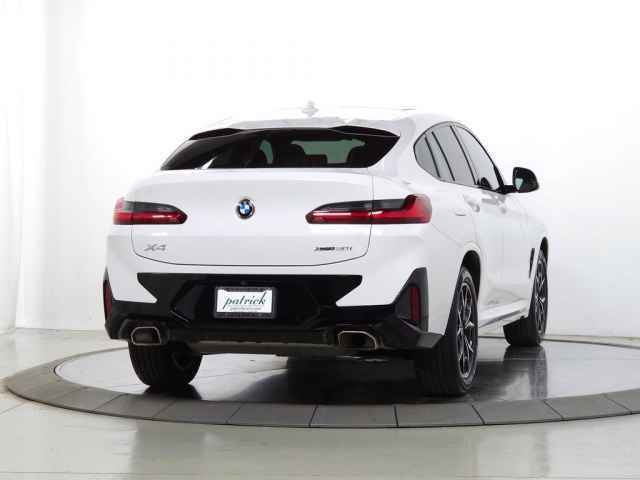 Used 2023 BMW X4 xDrive30i w/ M Sport Package image 11