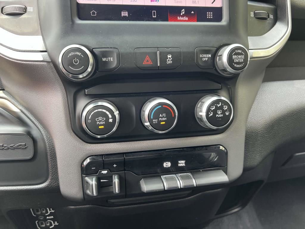 Certified 2022 RAM 2500 Big Horn image 24