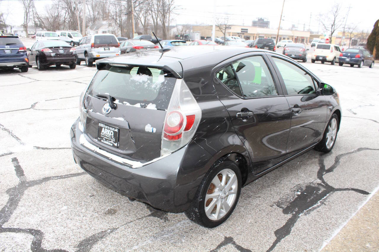 Used 2012 Toyota Prius C Four image 9