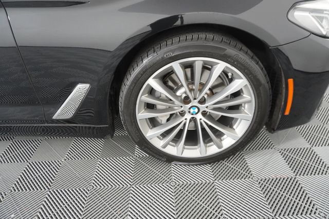 Used 2021 BMW 530i w/ Premium Package image 15