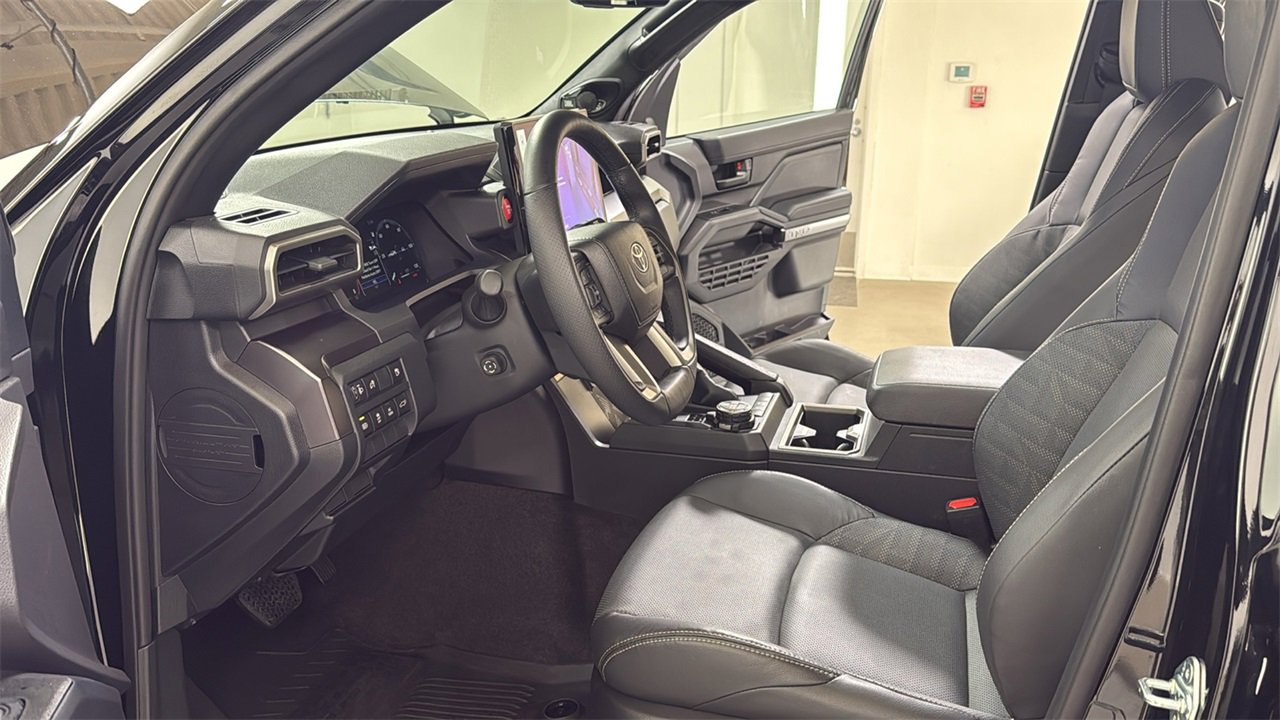 Certified 2025 Toyota 4Runner TRD Off-Road Premium image 12