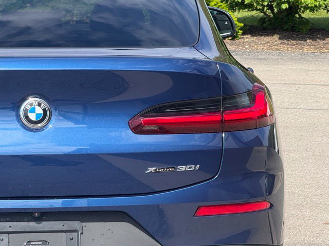 Certified 2025 BMW X4 xDrive30i AWD/4WD image 7
