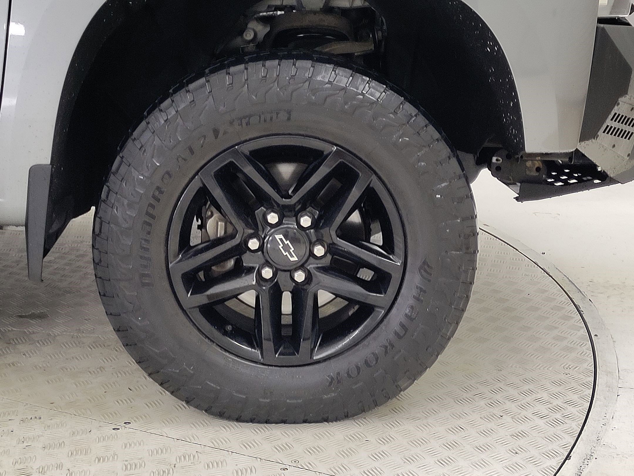 Used 2020 Chevrolet Silverado 1500 Custom Trail Boss w/ Custom Convenience Package image 4