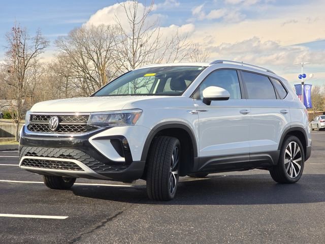 Used 2023 Volkswagen Taos SE w/ Panoramic Sunroof Package image 20