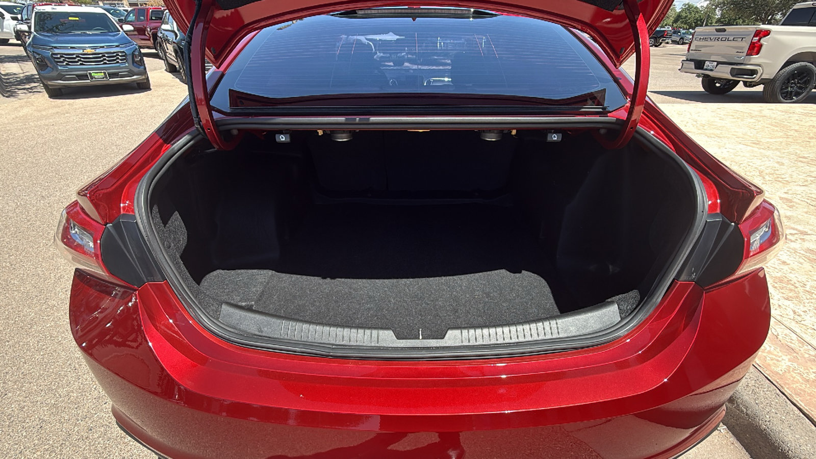 Used 2023 Chevrolet Malibu LT FWD image 7