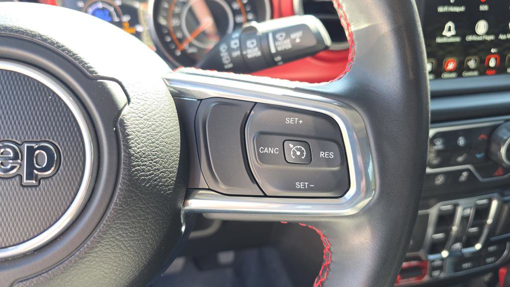 Used 2023 Jeep Wrangler Rubicon w/ Cold Weather Group image 15