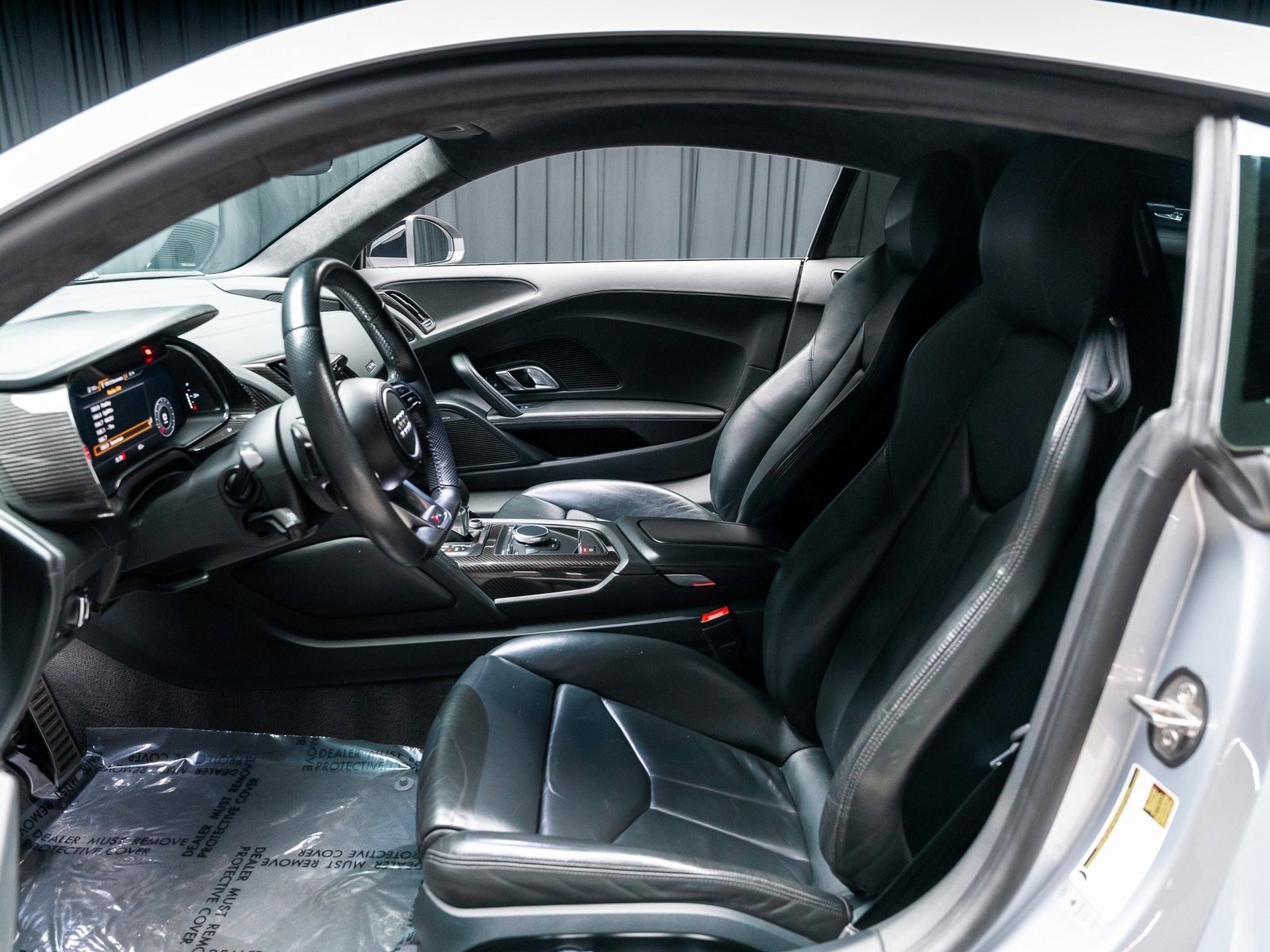 Used 2018 Audi R8 V10 w/ Premium Package image 53