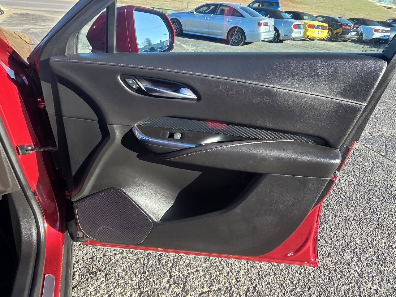 Used 2019 Cadillac XT4 Sport image 16