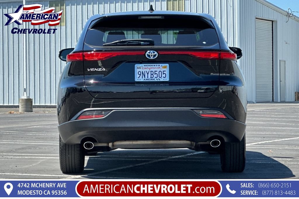 Used 2024 Toyota Venza LE AWD/4WD image 6