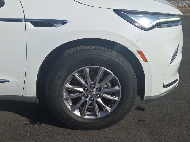 Used 2024 Buick Enclave Premium image 5