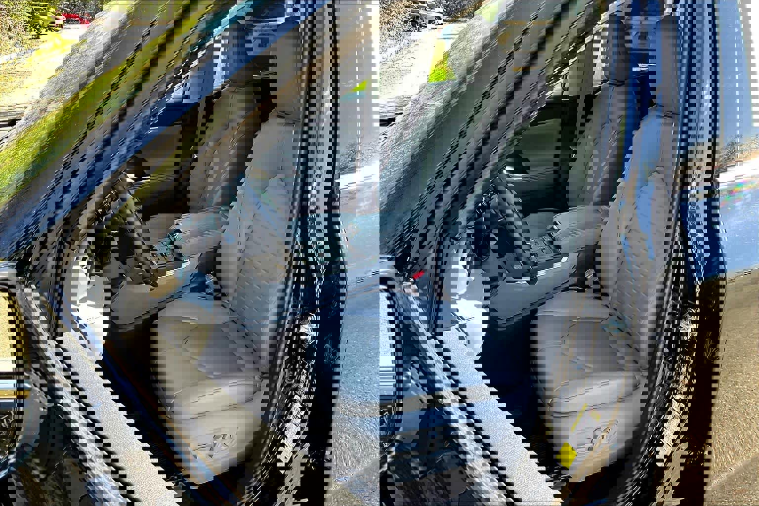 Used 2021 Toyota Highlander XLE image 8