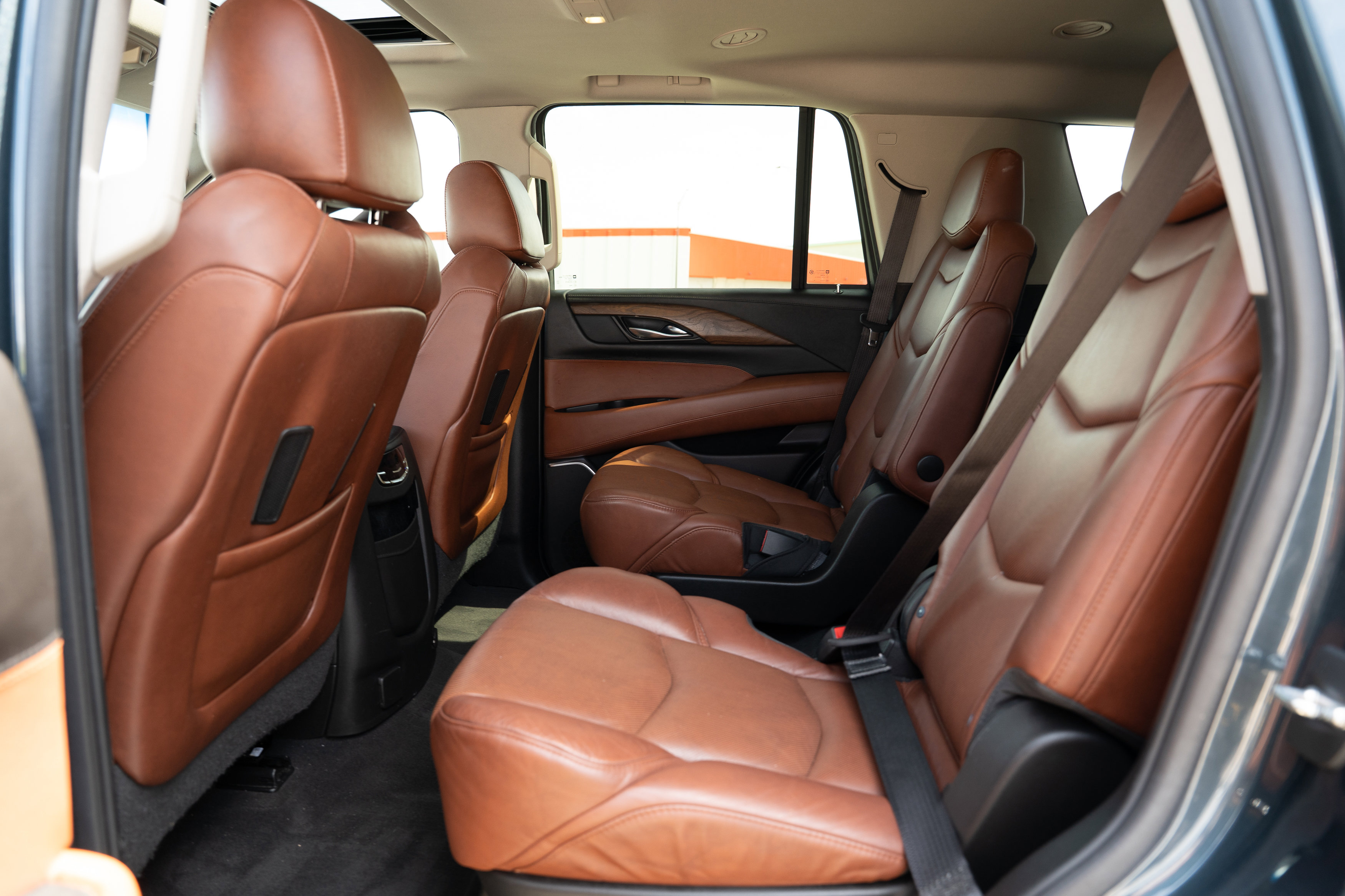 Used 2020 Cadillac Escalade Luxury AWD/4WD image 25