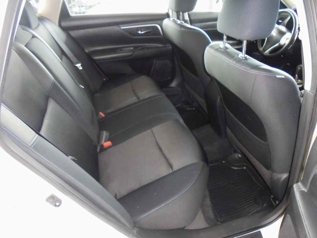 Used 2017 Nissan Altima 2.5 SR FWD image 10