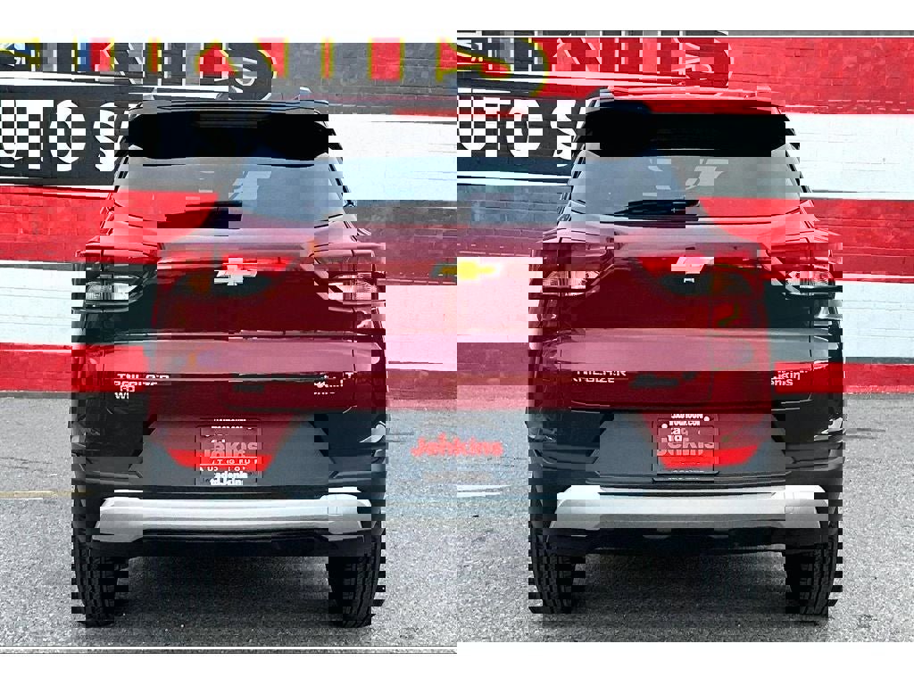 Used 2025 Chevrolet TrailBlazer LT image 4