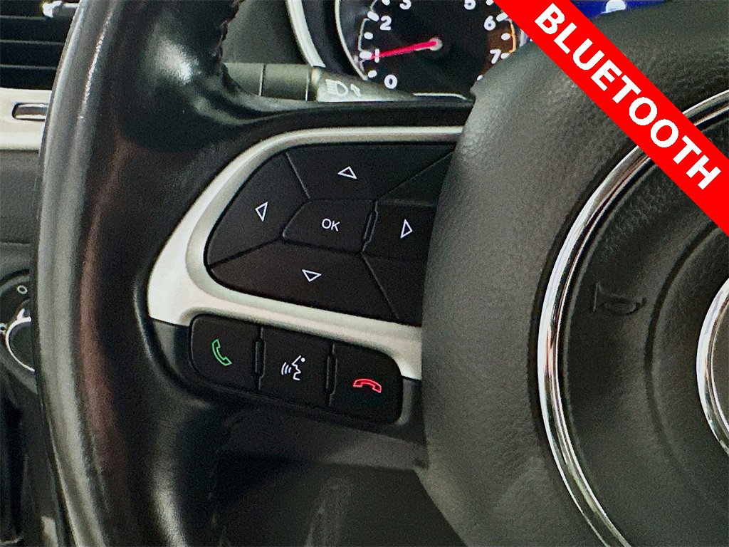 Used 2020 Jeep Compass Latitude image 34