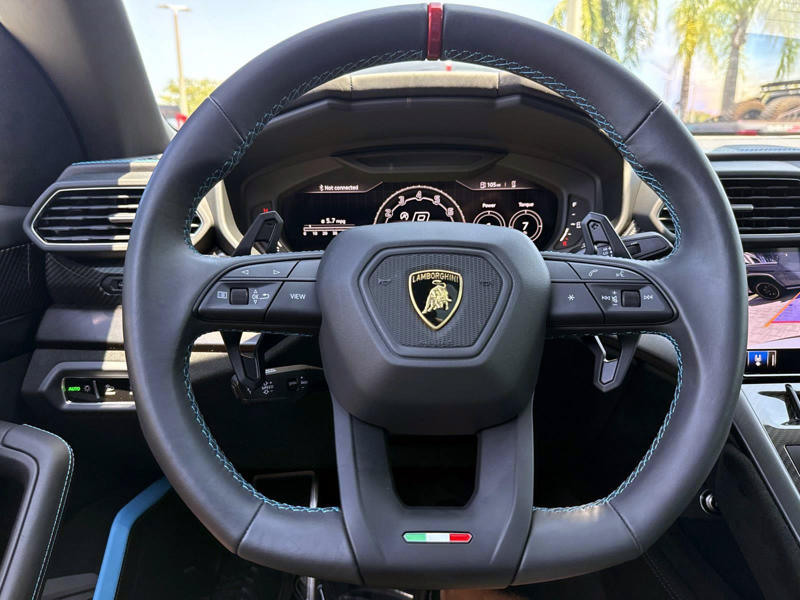 Used 2024 Lamborghini Urus Performante AWD/4WD image 30