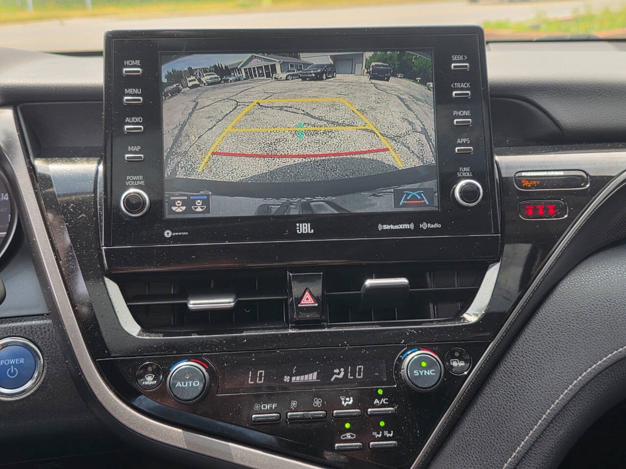 Used 2021 Toyota Camry XSE w/ Navigation Upgrade Package FWD image 15