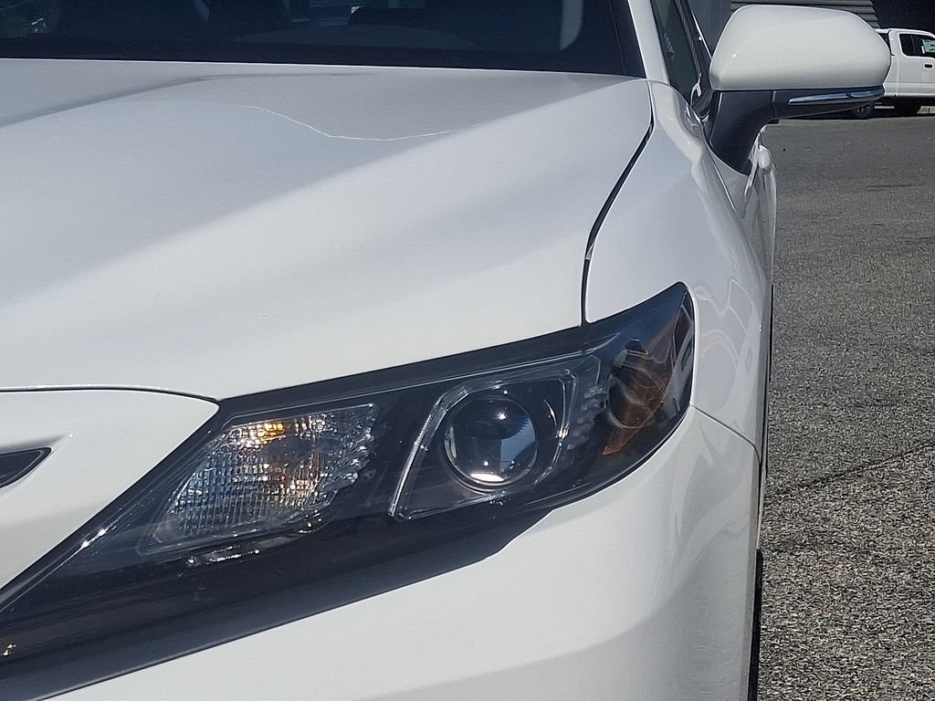 Used 2024 Toyota Camry SE FWD image 9