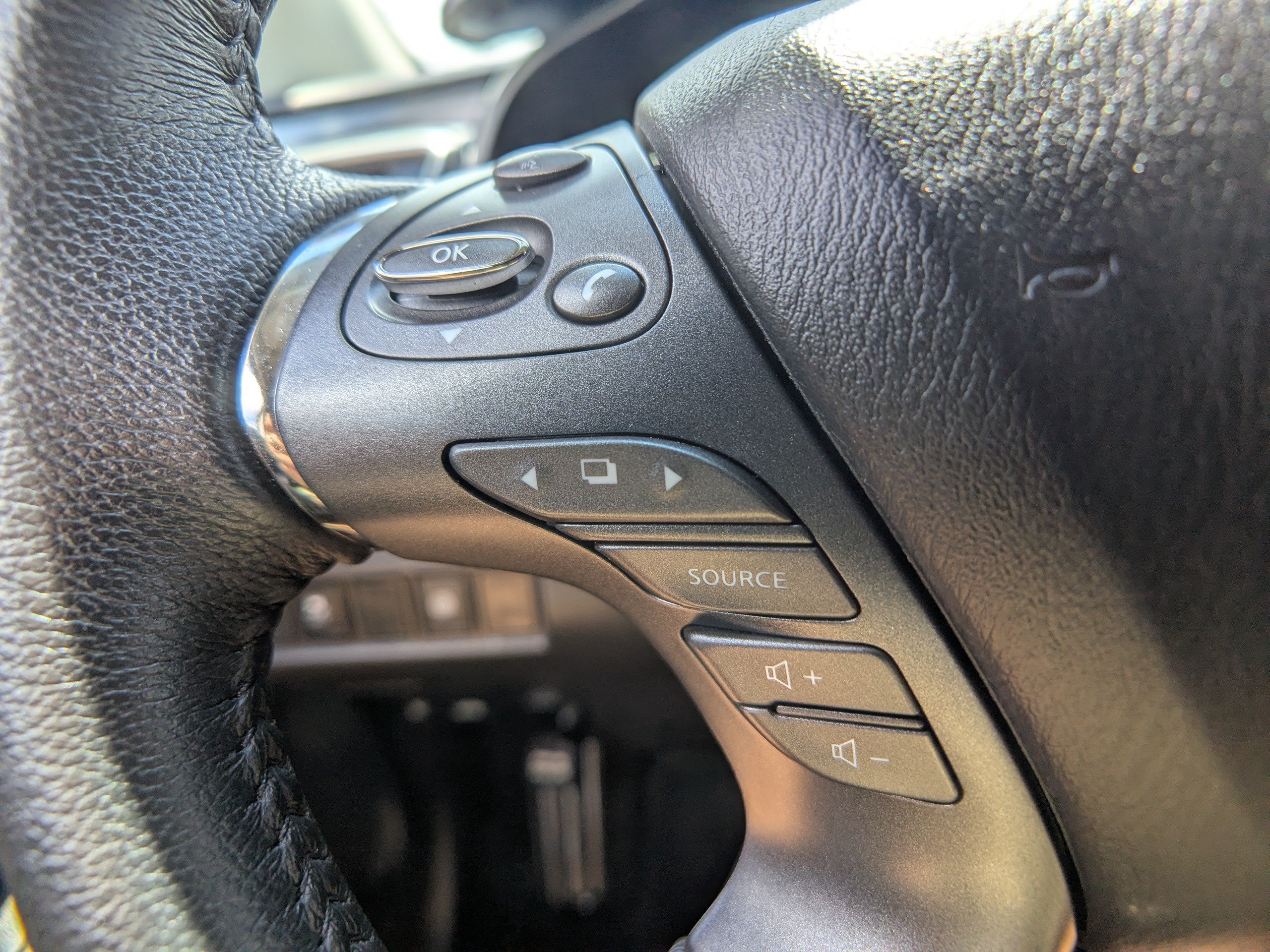 Used 2024 Nissan Murano SV AWD/4WD image 24