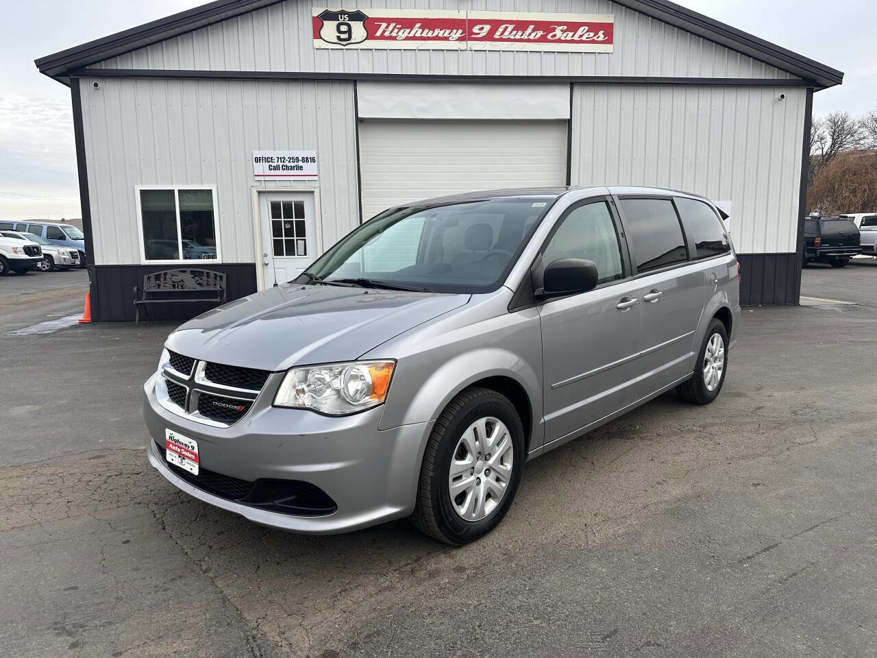 Used 2014 Dodge Grand Caravan SE w/ Quick Order Package 29E SE image 1