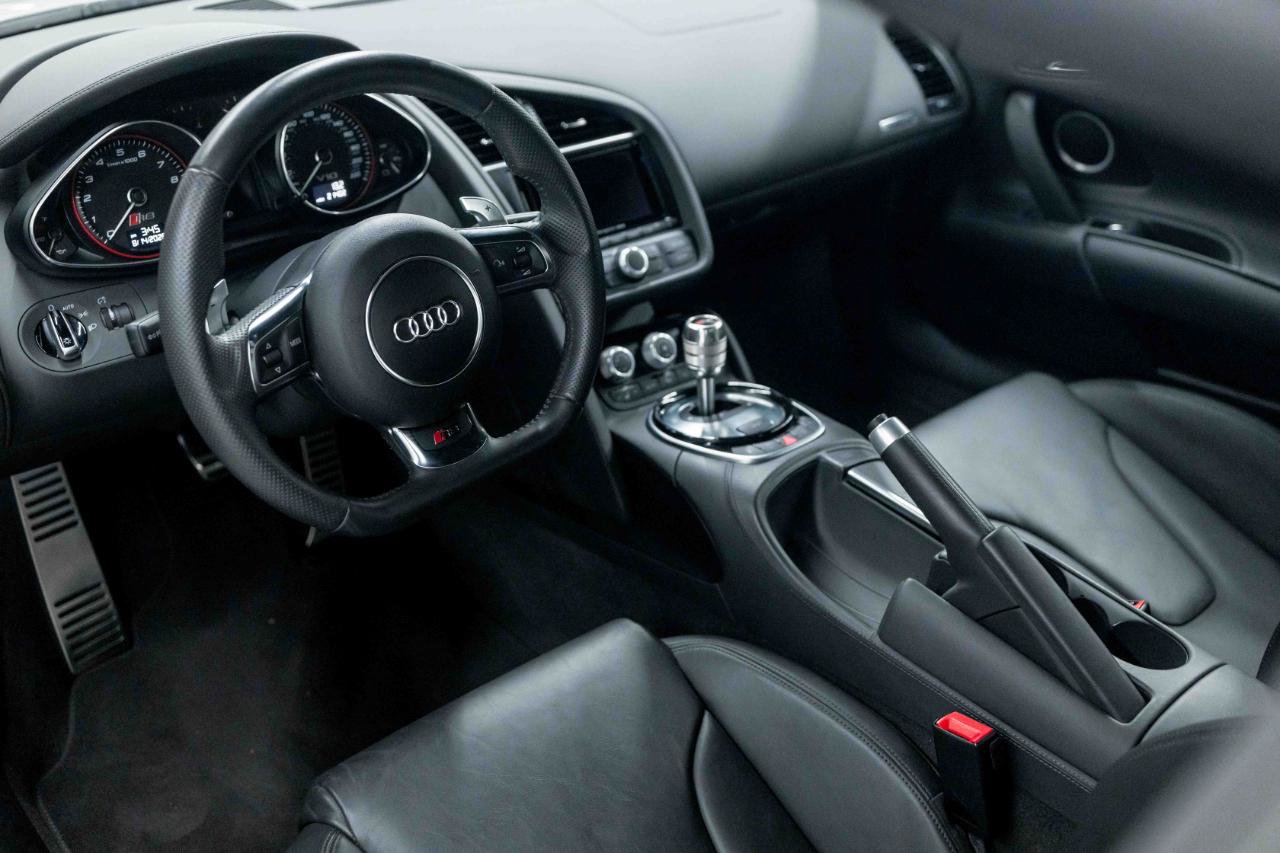 Used 2014 Audi R8 V10 AWD/4WD image 2