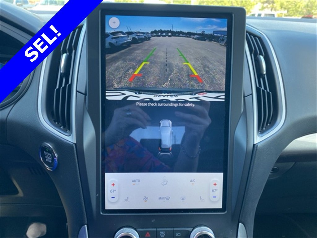 Used 2024 Ford Edge SEL image 3