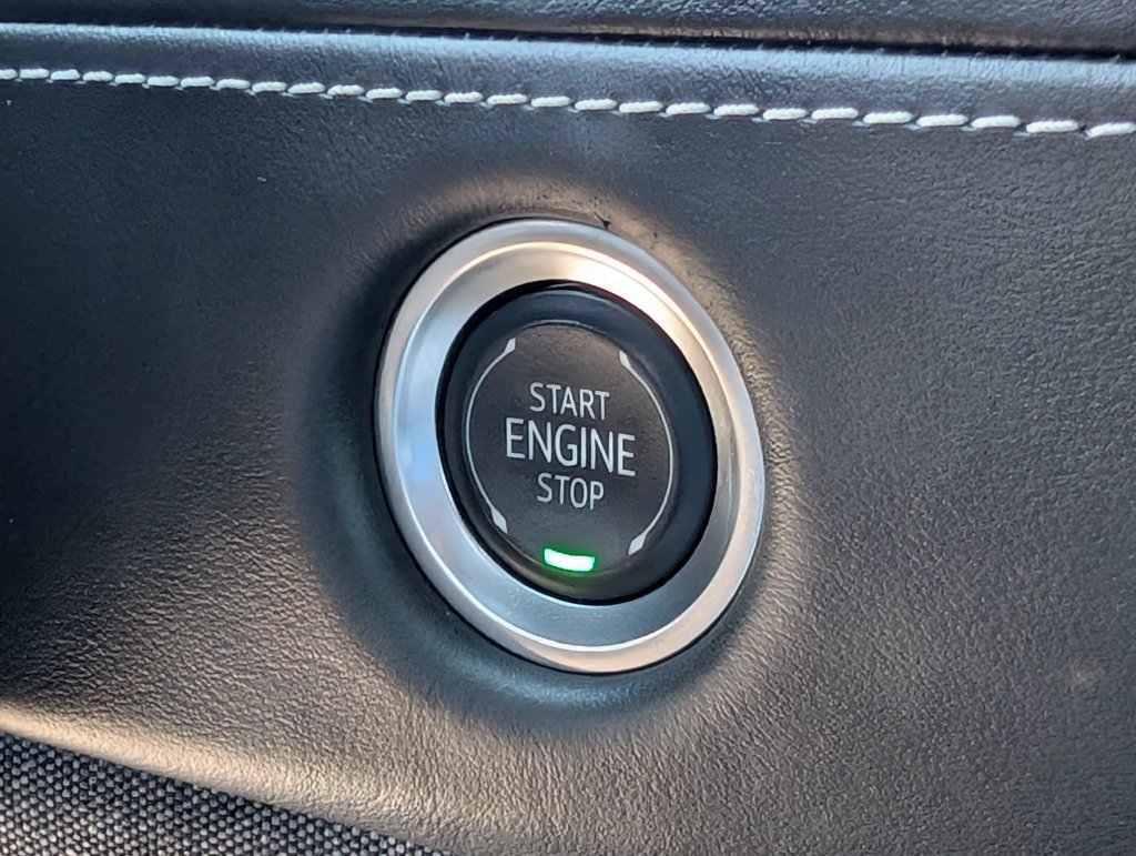 Certified 2025 Cadillac Escalade V AWD/4WD image 31