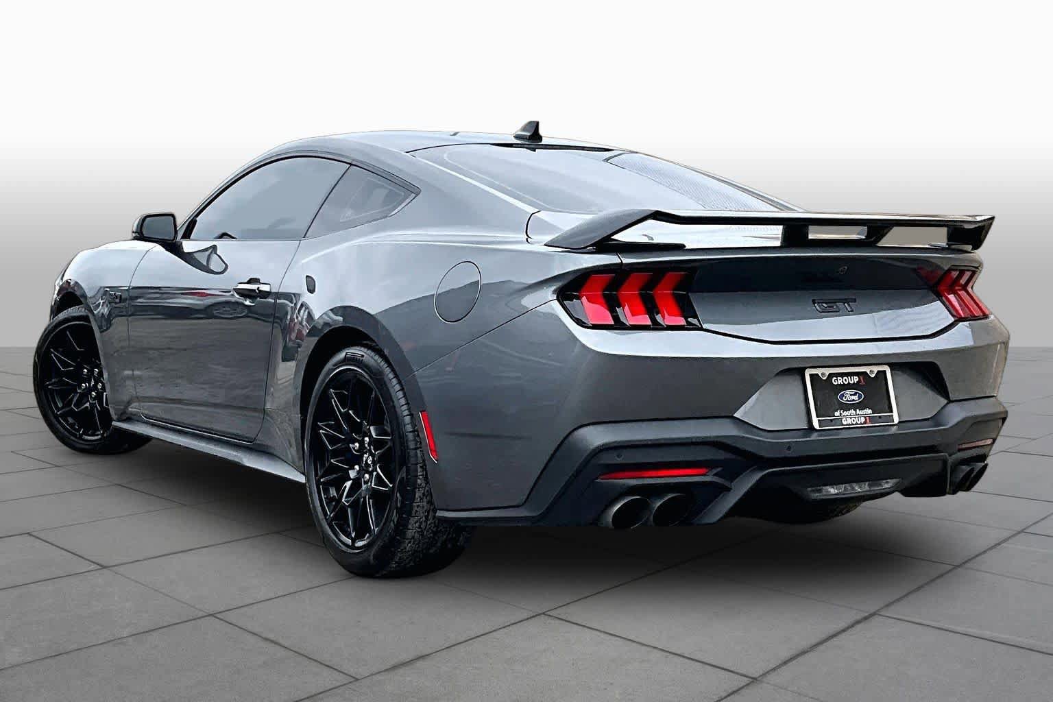 Used 2025 Ford Mustang GT Premium w/ GT Performance Package RWD image 12