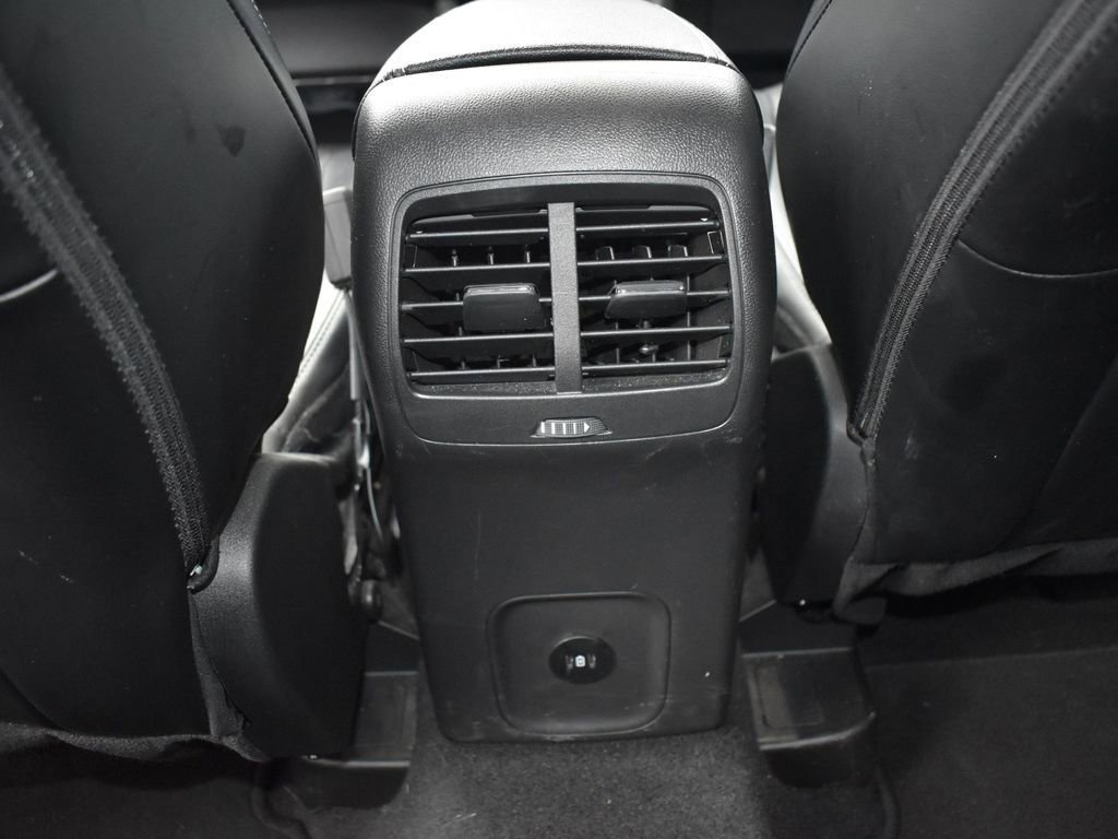 Used 2024 Ford Escape Platinum image 20