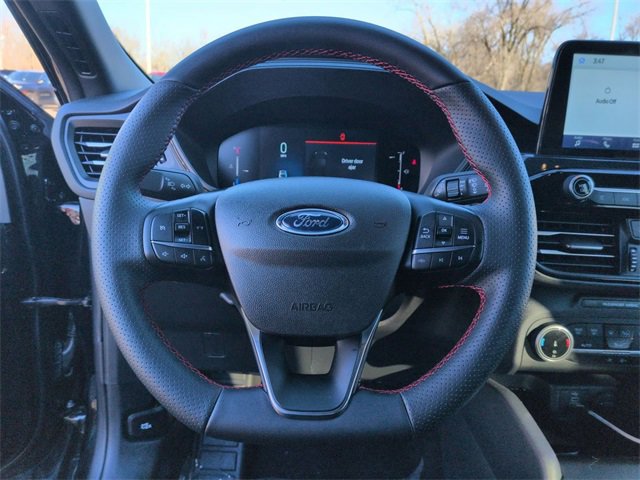 Used 2025 Ford Escape ST-Line image 18