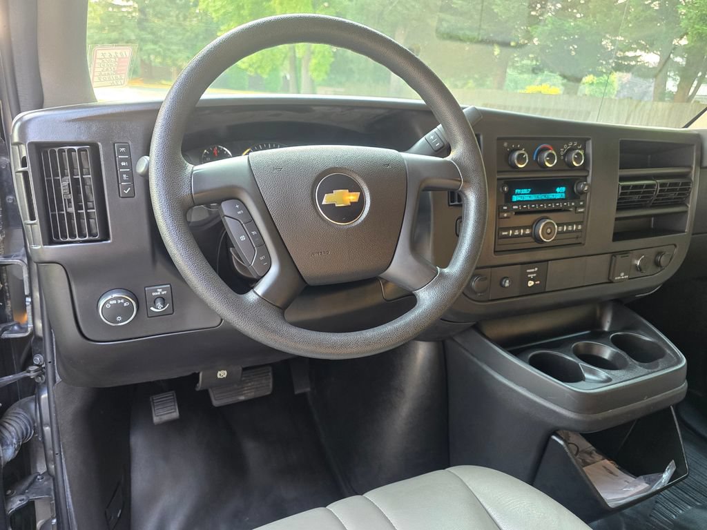 Used 2015 Chevrolet Express 2500 LS RWD image 11
