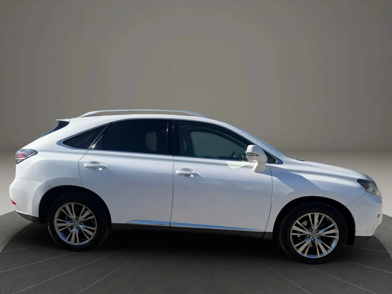 Used 2013 Lexus RX 350 FWD w/ Navigation Pkg image 4