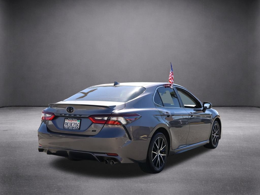 Used 2024 Toyota Camry SE w/ Blackout Package (TMS) FWD image 4