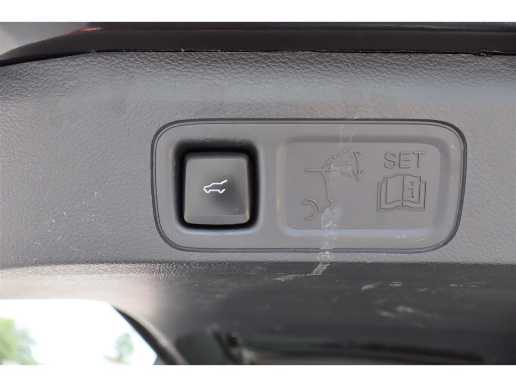 Used 2022 Ford Expedition Max XLT AWD/4WD image 5