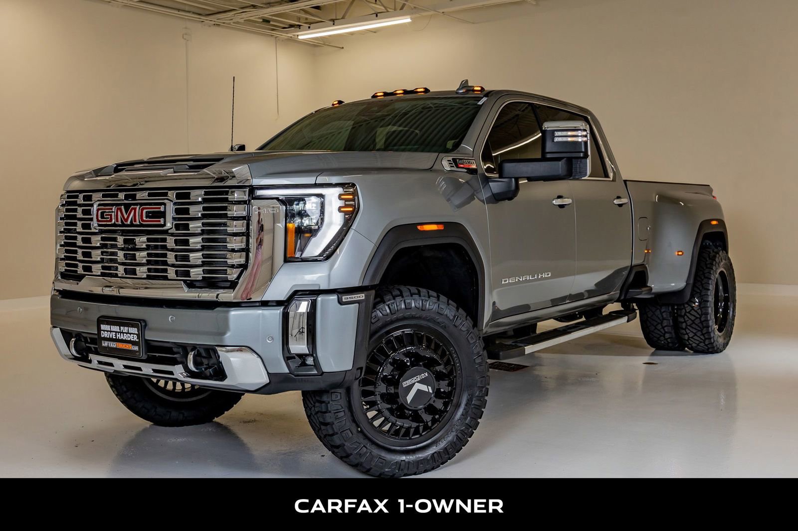 Used 2024 GMC Sierra 3500 Denali w/ Denali Reserve Package AWD/4WD image 5