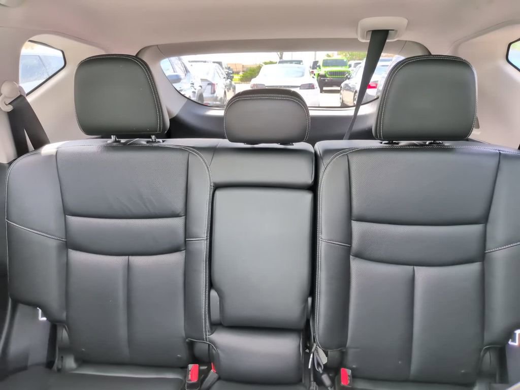 Used 2016 Nissan Murano Platinum w/ Platinum Technology Package image 32