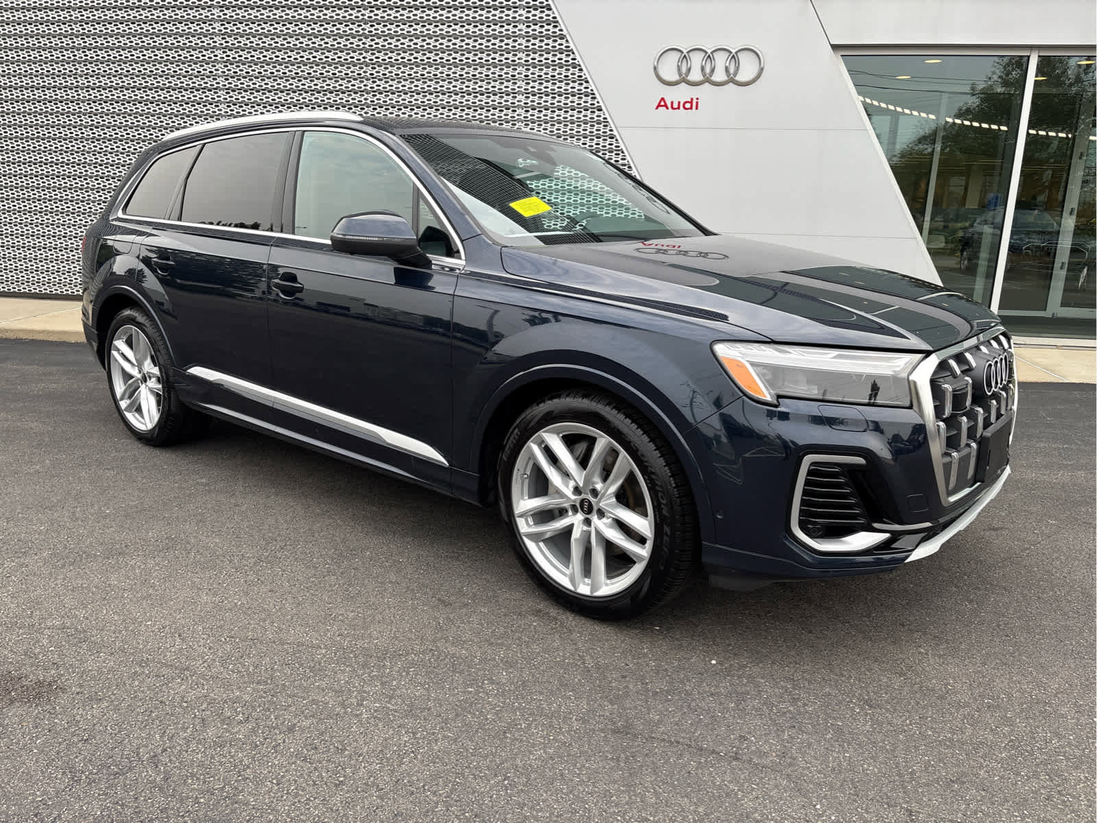 New 2025 Audi Q7 3.0T Premium Plus image 2