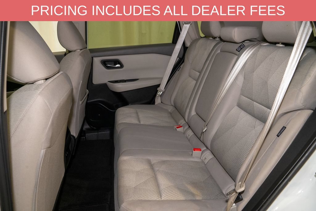 Used 2025 Nissan Rogue SV AWD/4WD image 9