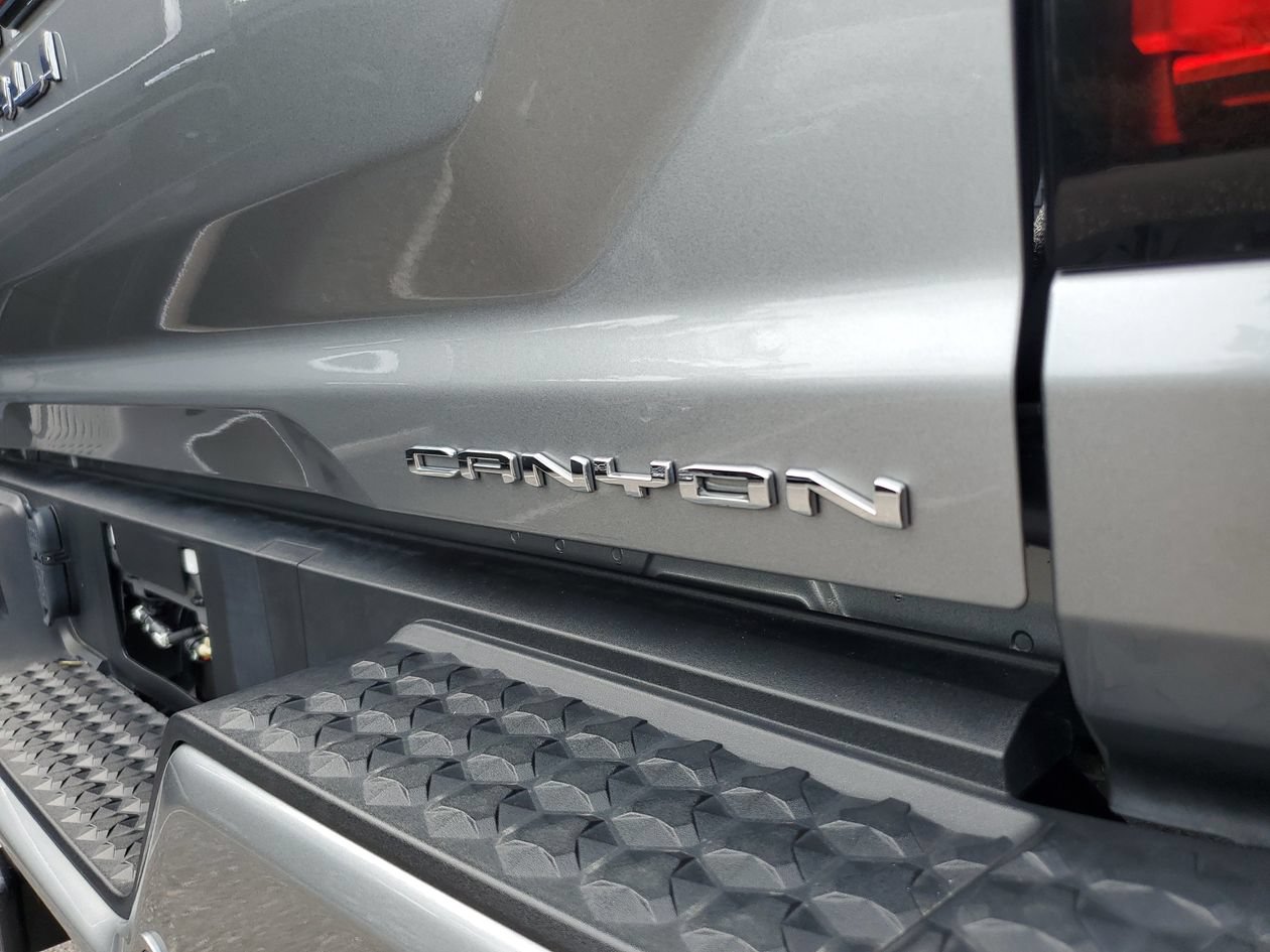 Used 2023 GMC Canyon Denali AWD/4WD image 7