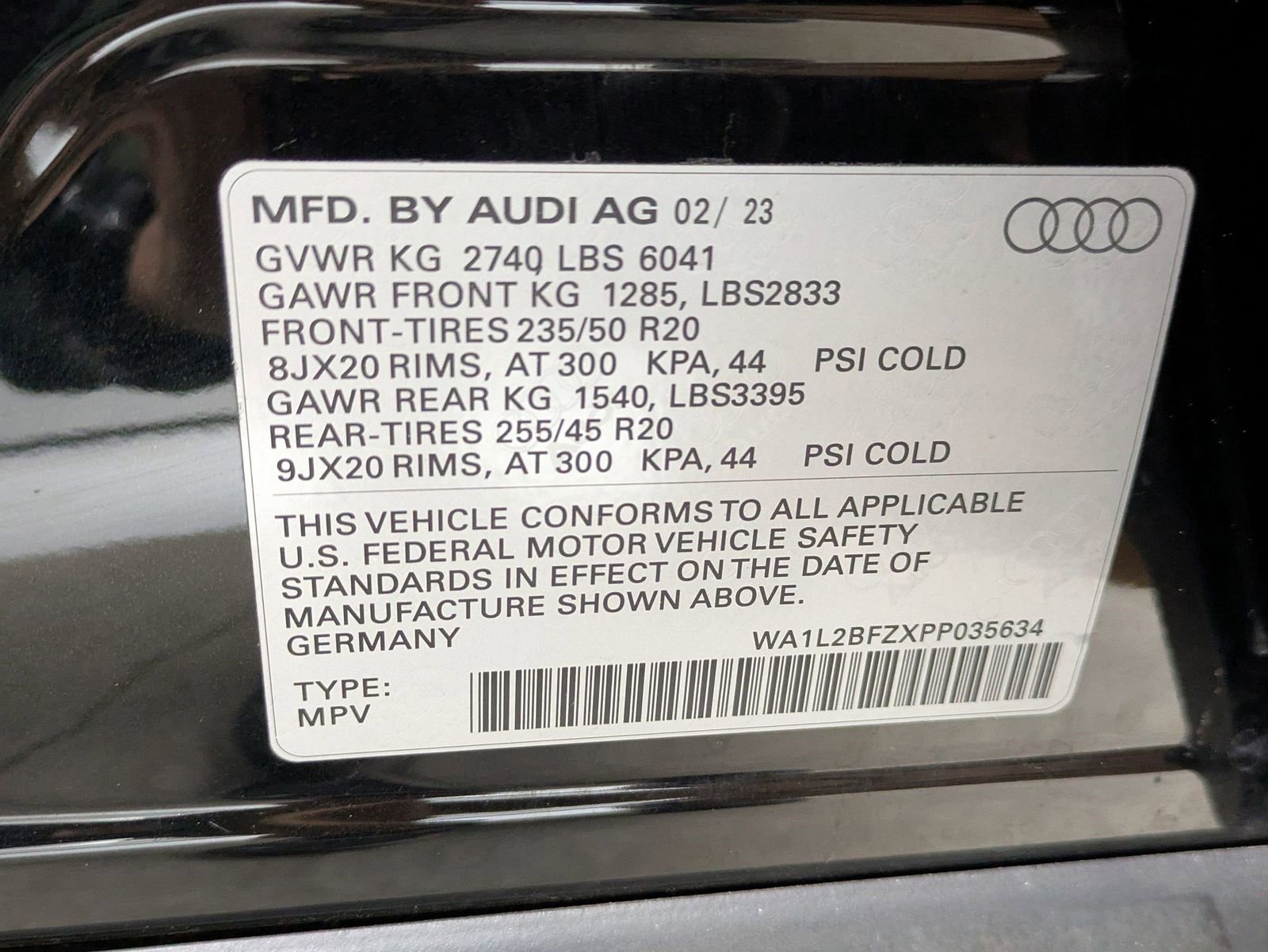Used 2023 Audi Q4 e-tron Premium Plus image 17