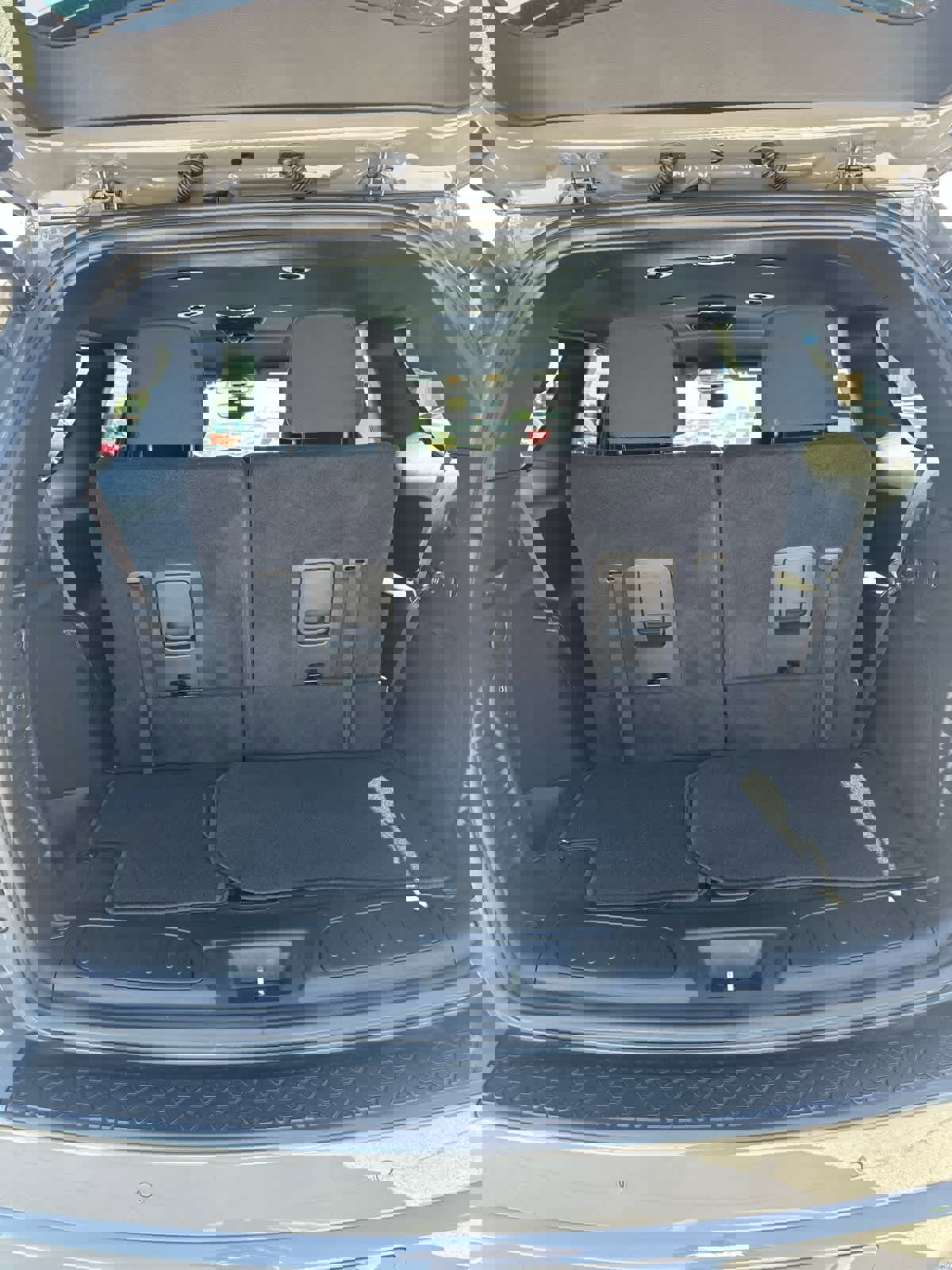 Used 2024 Dodge Durango R/T w/ Blacktop Package image 9