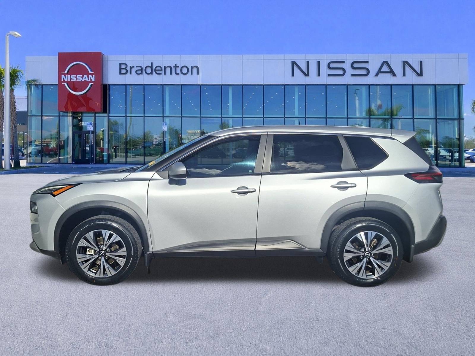 Used 2023 Nissan Rogue SV FWD image 8