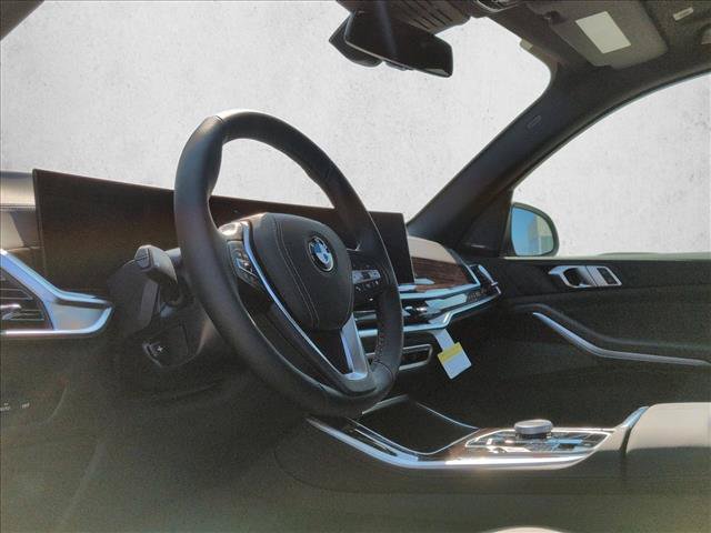 New 2026 BMW X5 xDrive40i w/ Climate Comfort Package AWD/4WD image 3