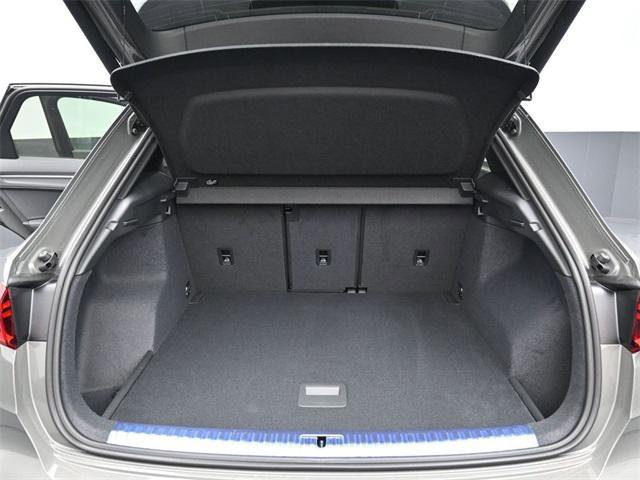 New 2025 Audi Q3 2.0T Premium image 12