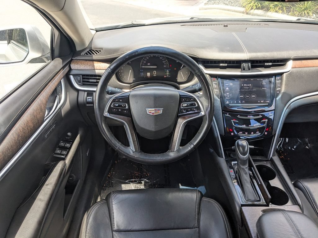 Used 2018 Cadillac XTS Luxury FWD image 3